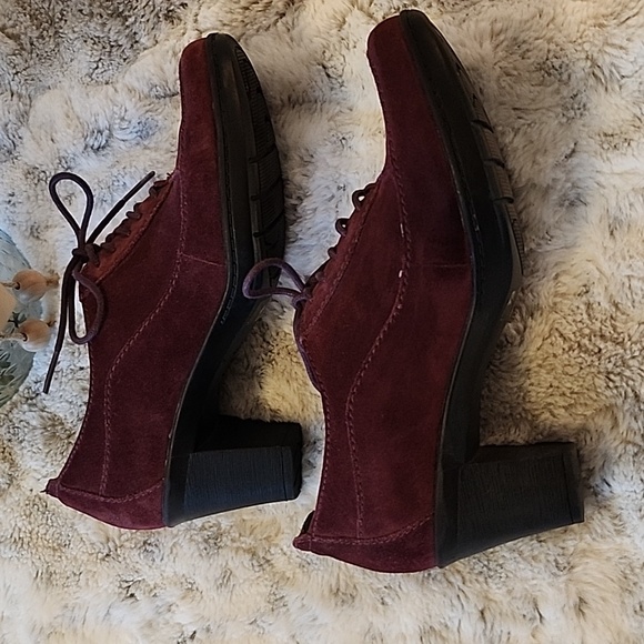 CLARKS Bendables Honest Q Women's Burgandy Suede Lace Up Oxford Pumps Size 6 - Picture 6 of 8